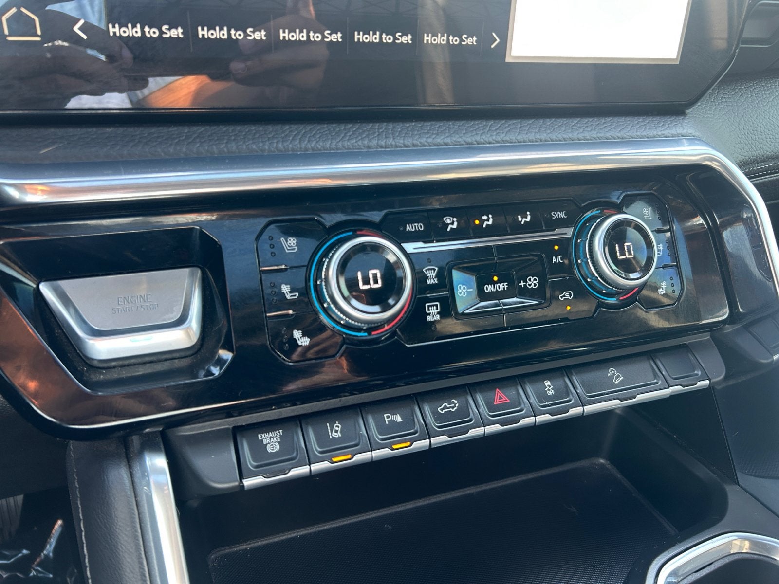 2025 GMC Sierra 2500HD Denali