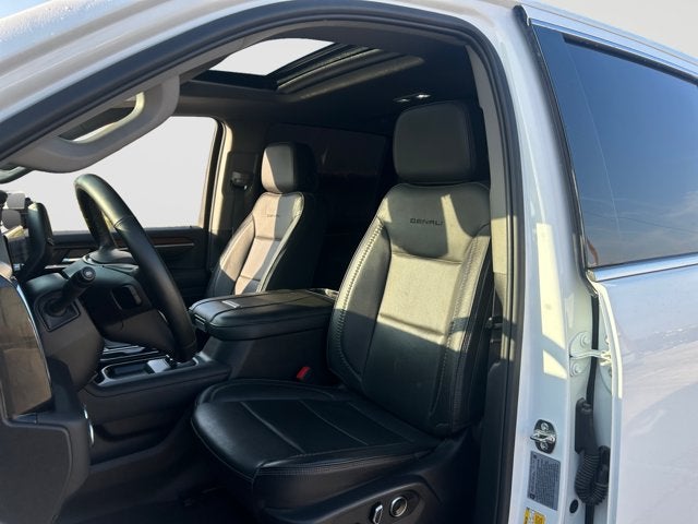 2025 GMC Sierra 2500HD Denali