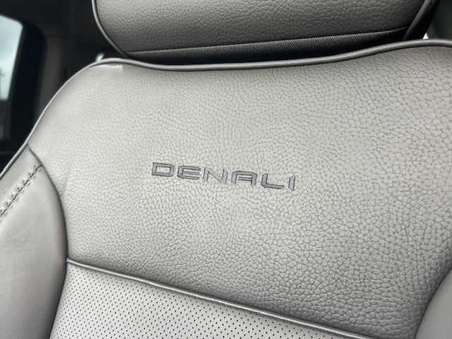 2025 GMC Sierra 2500HD Denali