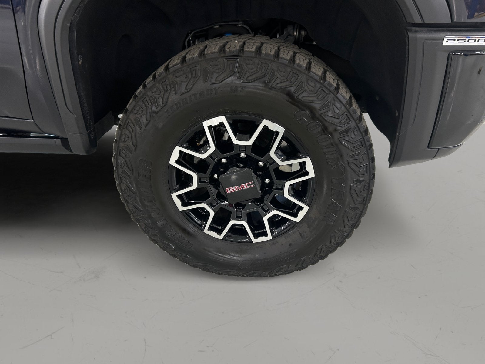 2025 GMC Sierra 2500HD AT4X
