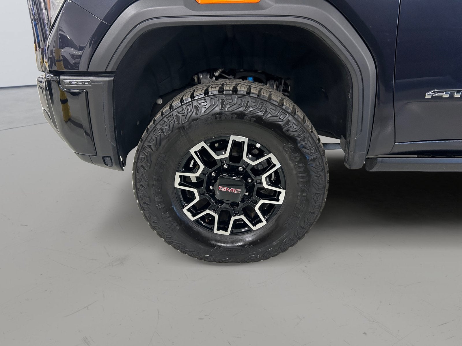 2025 GMC Sierra 2500HD AT4X