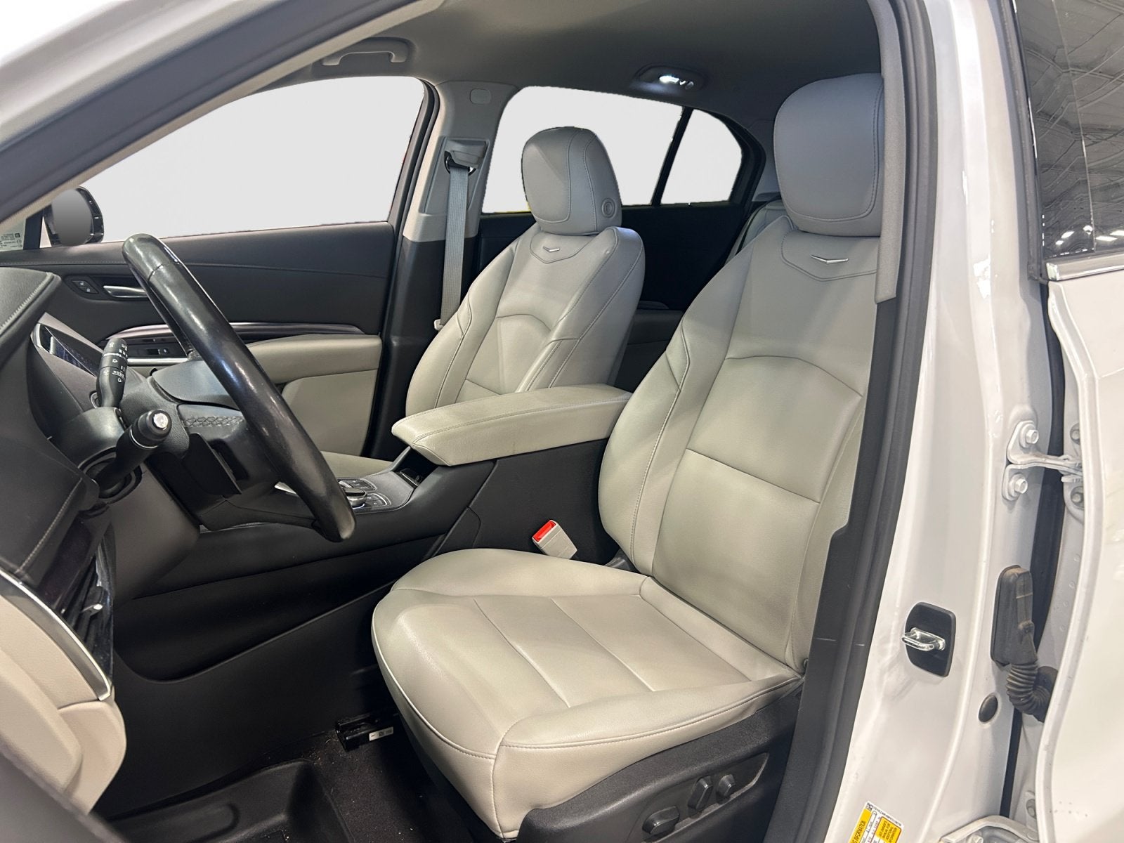 2023 Cadillac XT4 FWD Luxury