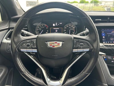 2023 Cadillac XT6 FWD Premium Luxury