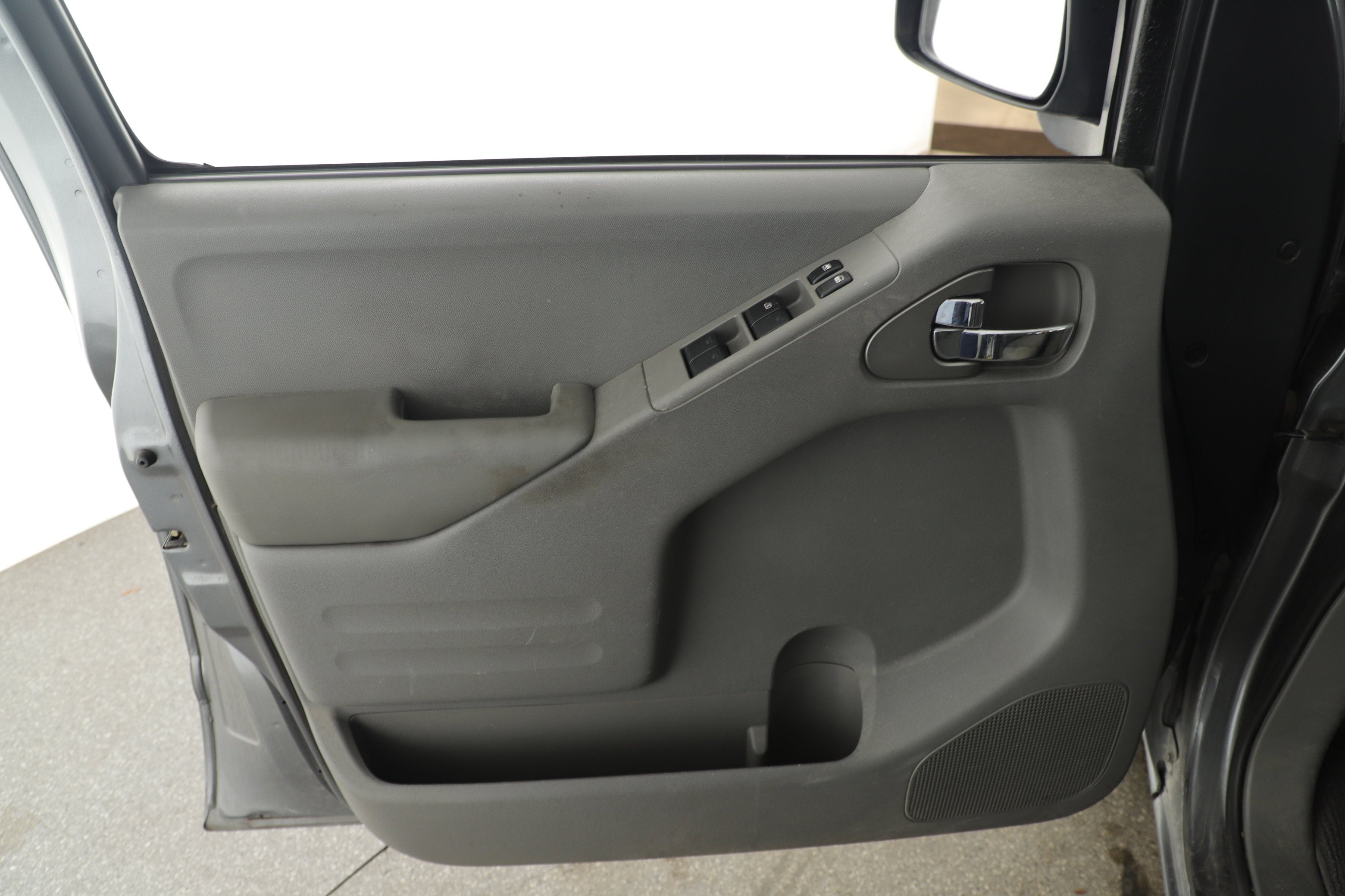 2016 Nissan Frontier Base