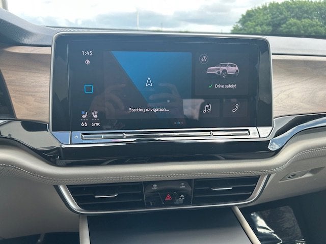 2024 Volkswagen Atlas 2.0T SE