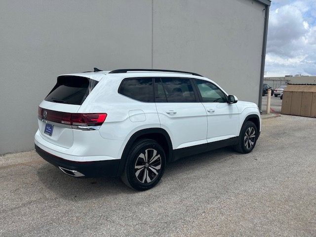 2024 Volkswagen Atlas 2.0T SE
