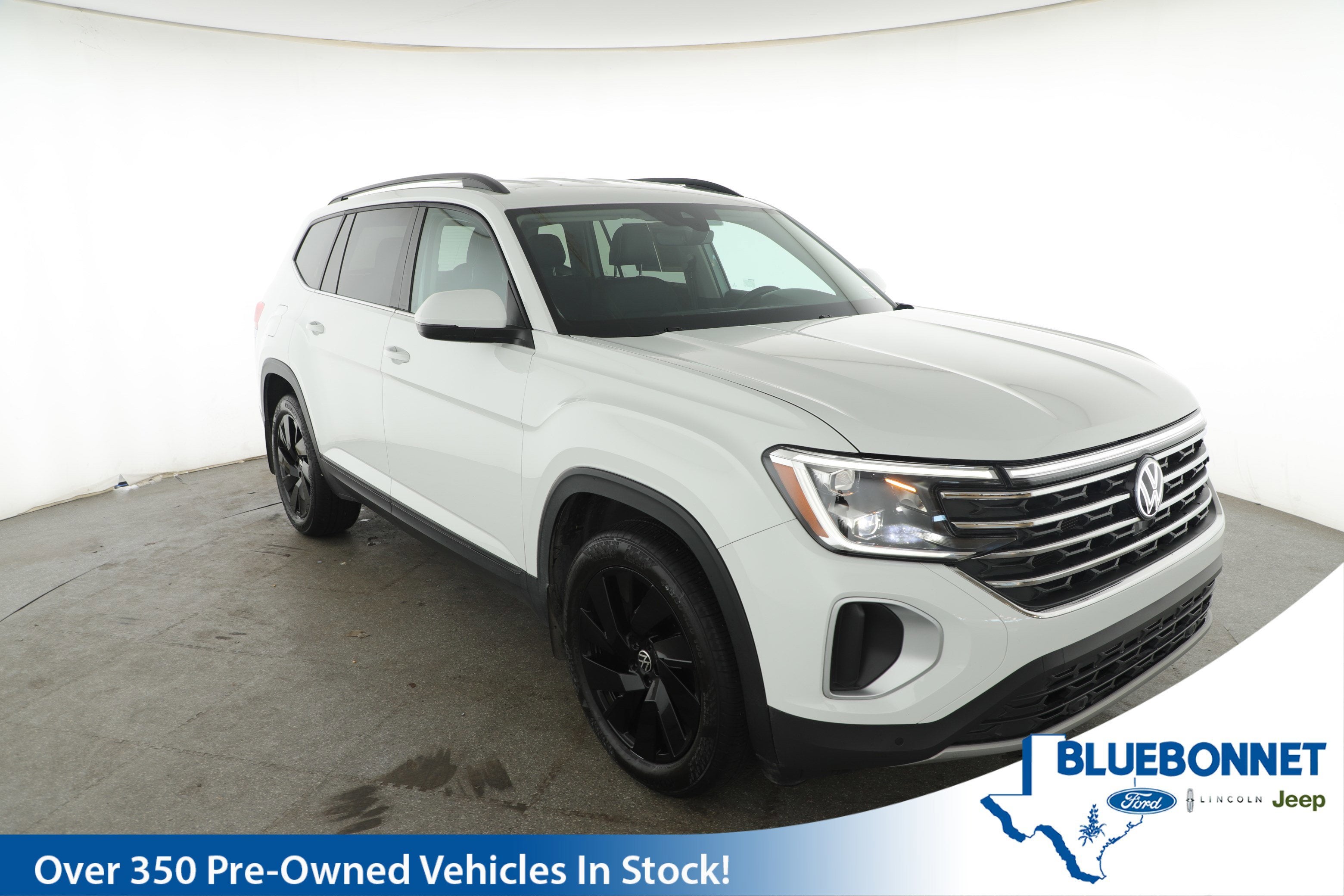 2024 Volkswagen Atlas 2.0T SE with Technology