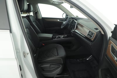 2024 Volkswagen Atlas 2.0T SE with Technology