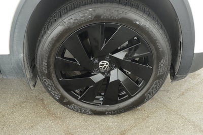 2024 Volkswagen Atlas 2.0T SE with Technology