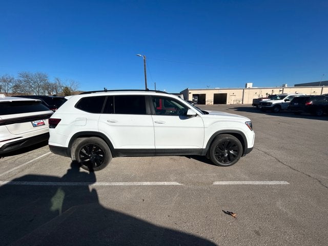 2024 Volkswagen Atlas 2.0T SE with Technology