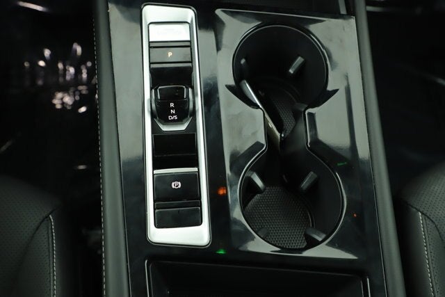 2024 Volkswagen Atlas 2.0T SE with Technology