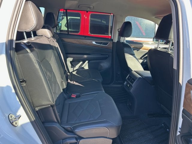 2024 Volkswagen Atlas 2.0T SE with Technology