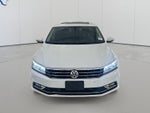 2017 Volkswagen Passat 1.8T SE with Technology