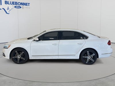 2017 Volkswagen Passat 1.8T SE with Technology