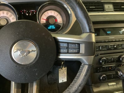 2012 Ford Mustang V6