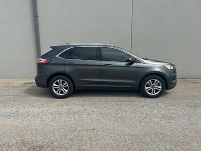 2020 Ford Edge Base