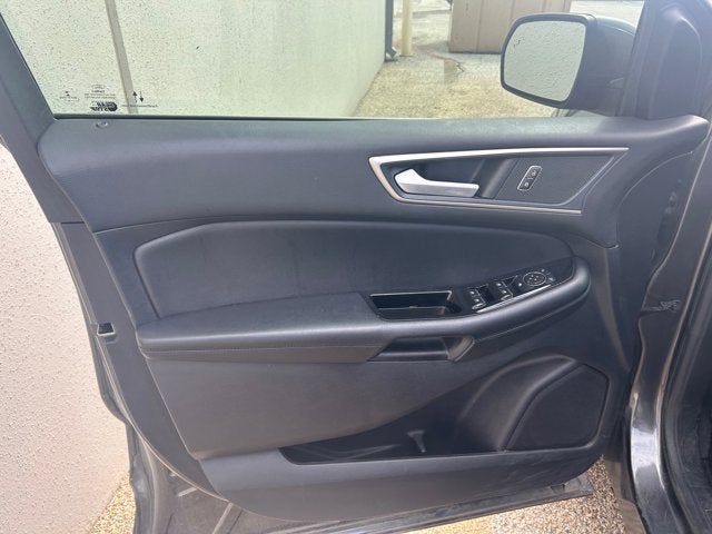 2020 Ford Edge Base