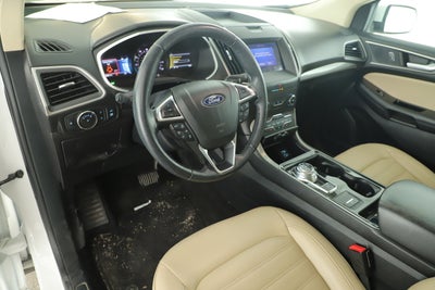 2020 Ford Edge Base