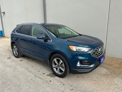 2020 Ford Edge Base