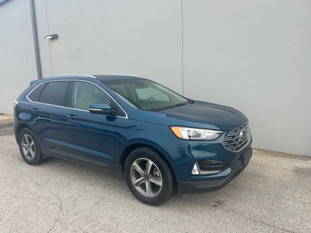 2020 Ford Edge Base