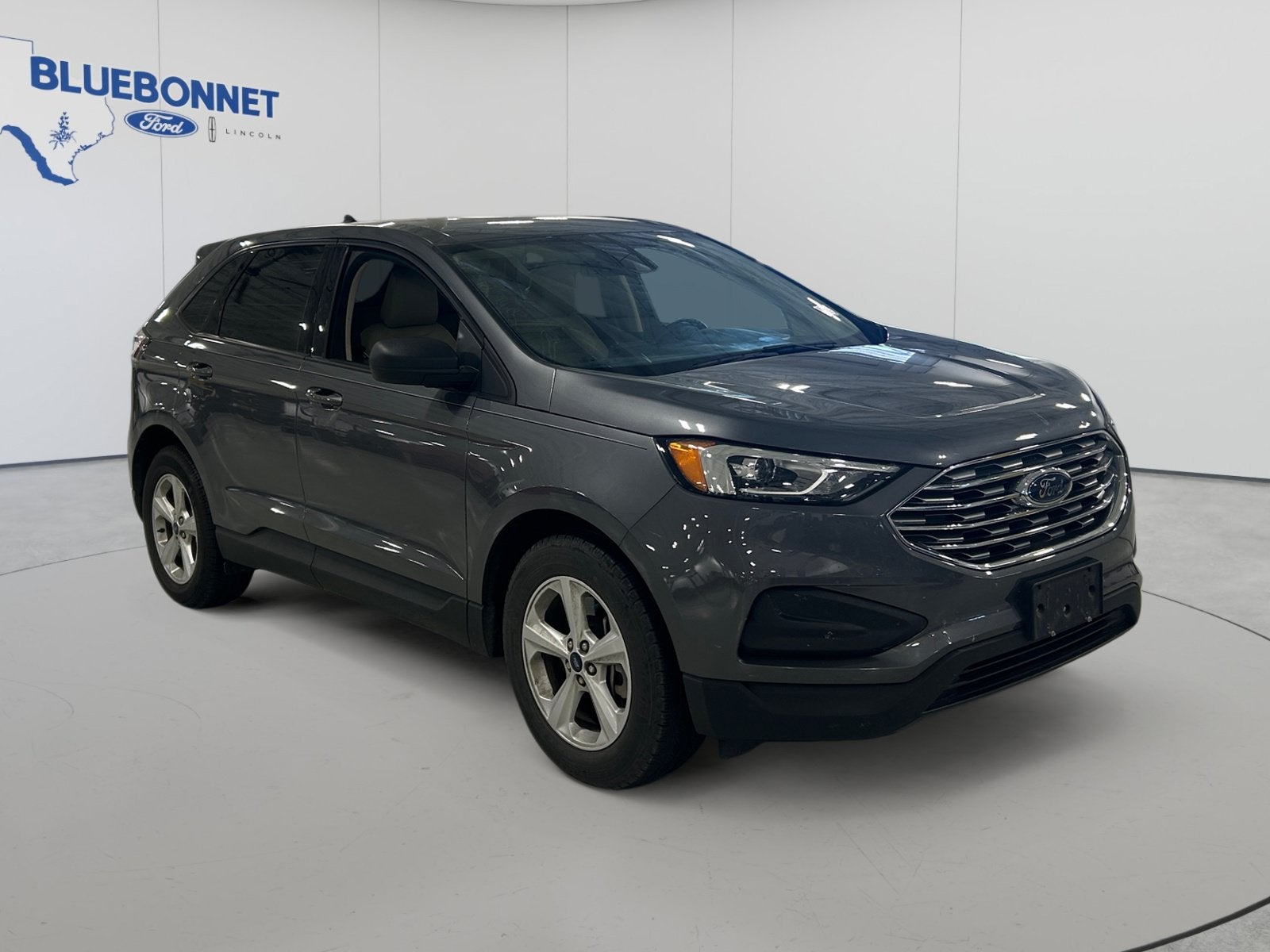 2022 Ford Edge SE