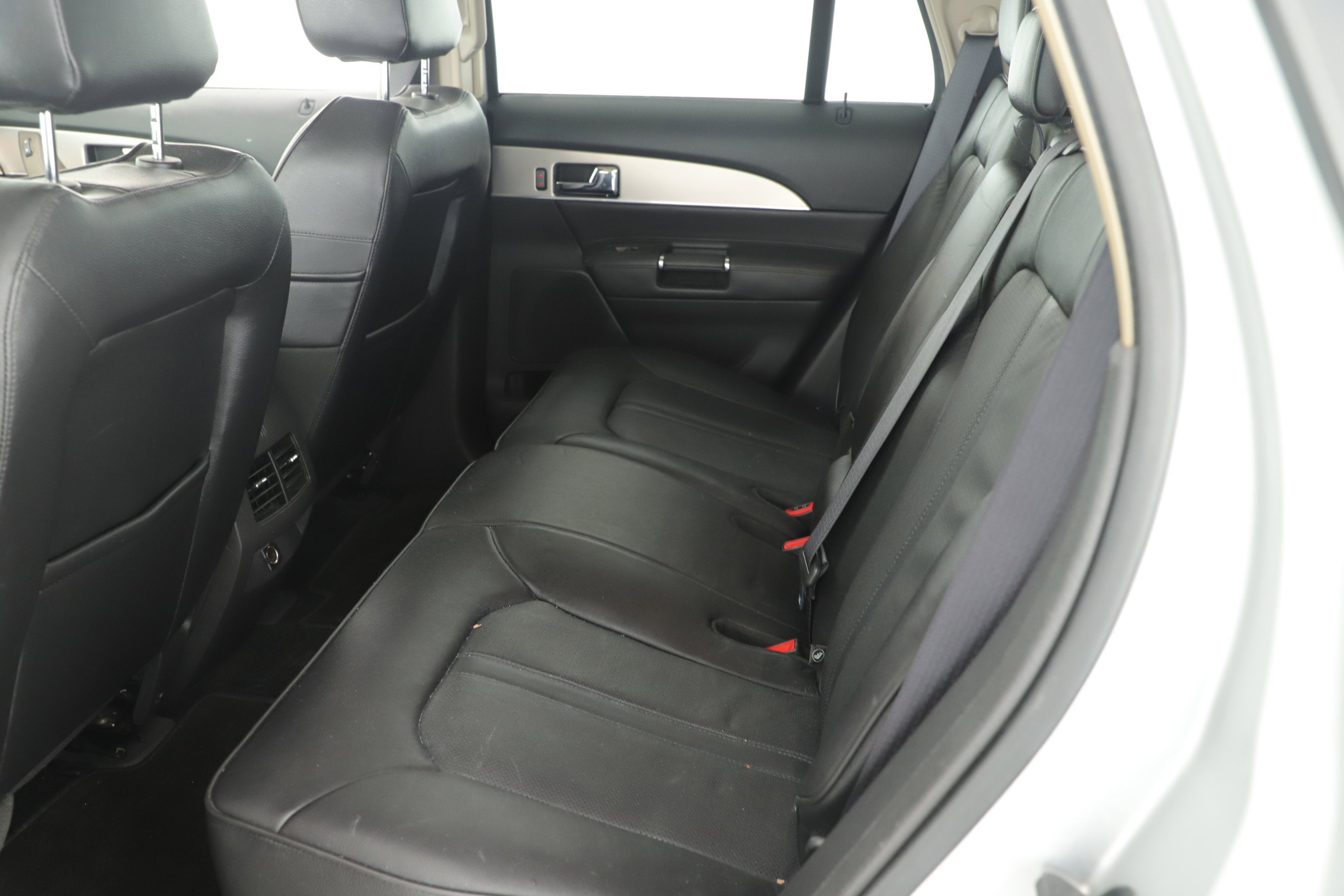 2015 Lincoln MKX Base