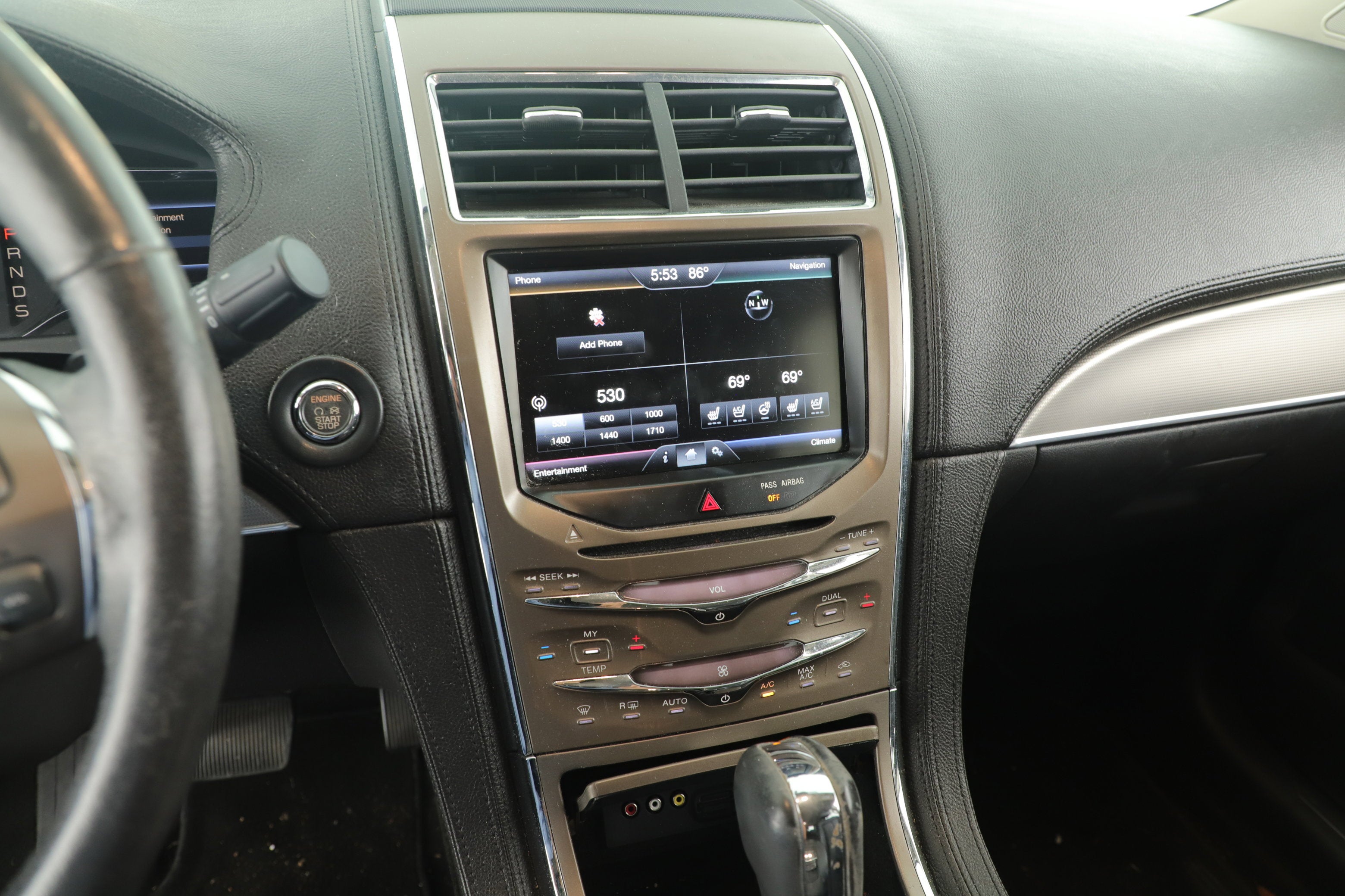 2015 Lincoln MKX Base