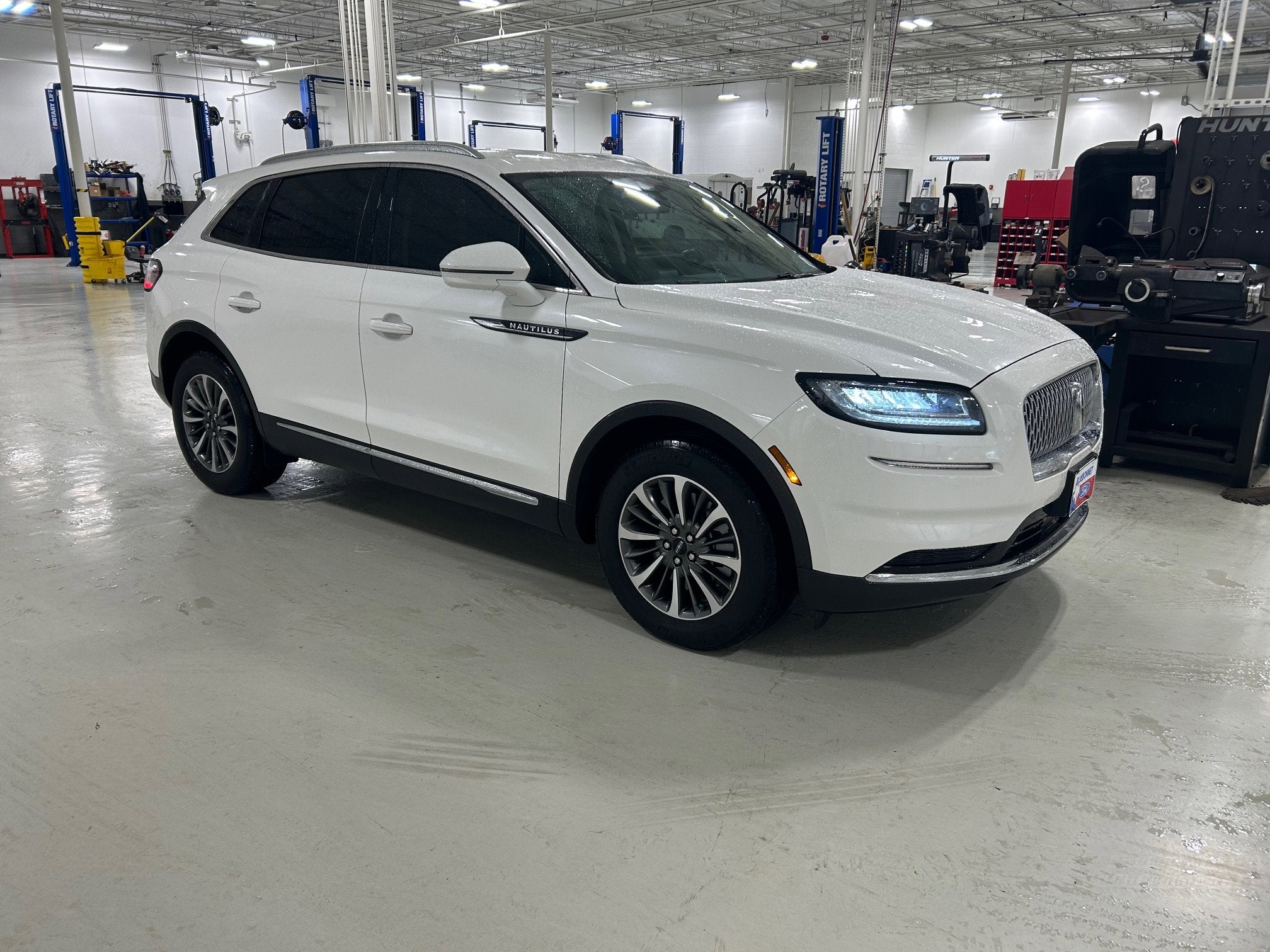 2023 Lincoln Nautilus Standard