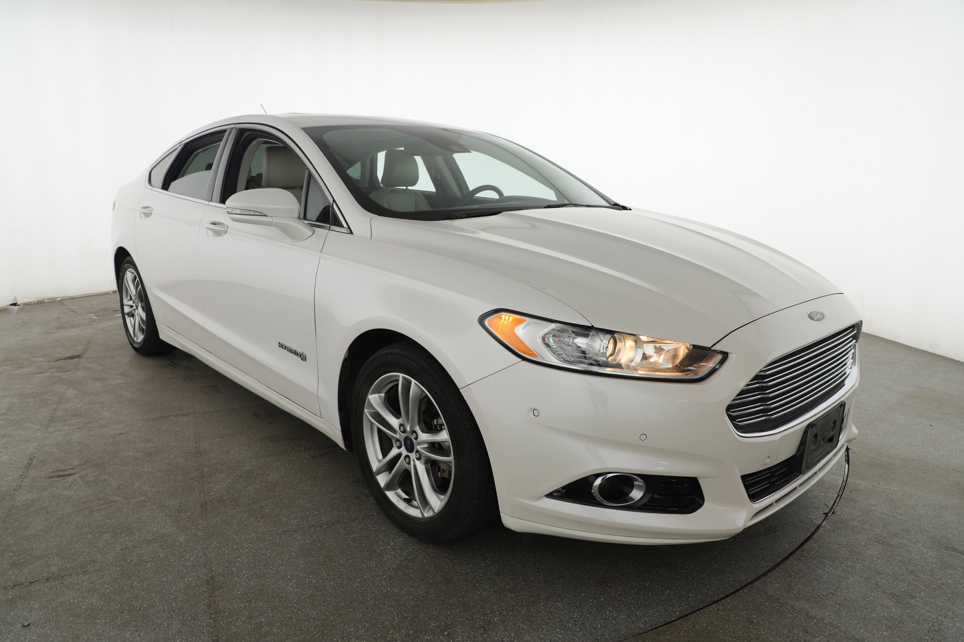 2016 Ford Fusion Titanium Hybrid