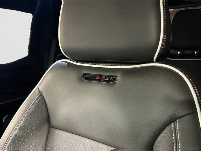 2025 GMC Sierra 1500 AT4X