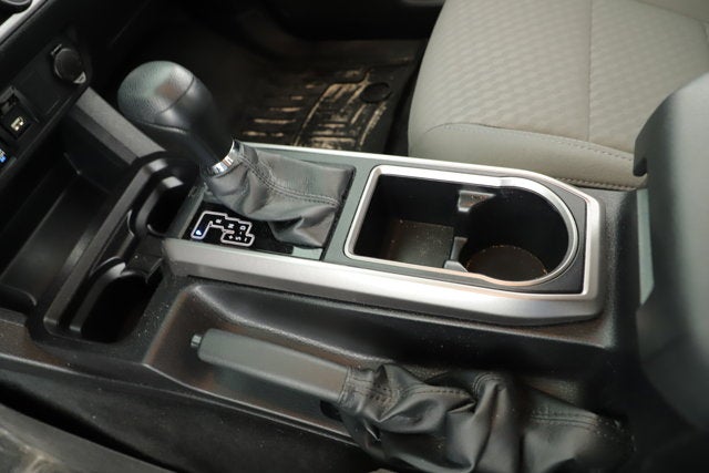 2022 Toyota Tacoma 4WD SR5