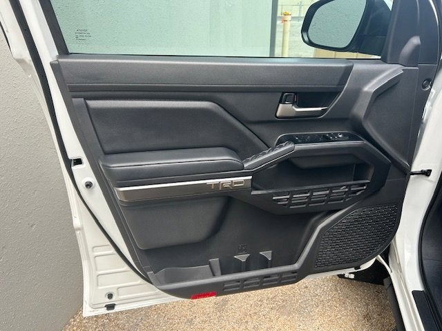 2025 Toyota Tacoma 4WD SR5