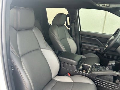 2025 Toyota Tacoma 4WD SR5