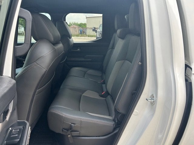 2025 Toyota Tacoma 4WD SR5