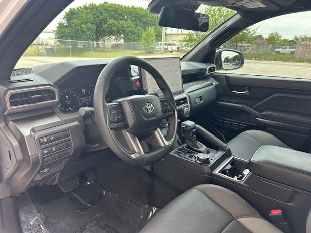 2025 Toyota Tacoma 4WD SR5