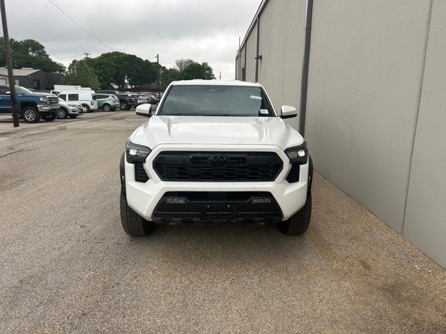 2025 Toyota Tacoma 4WD SR5