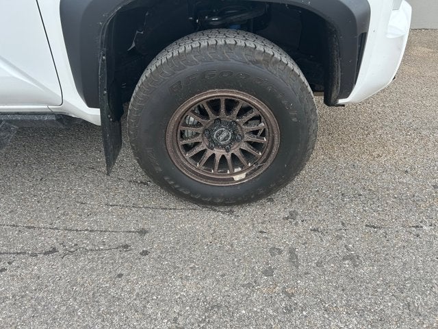 2025 Toyota Tacoma 4WD SR5