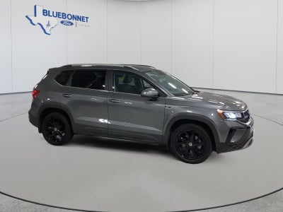 2022 Volkswagen Taos SE