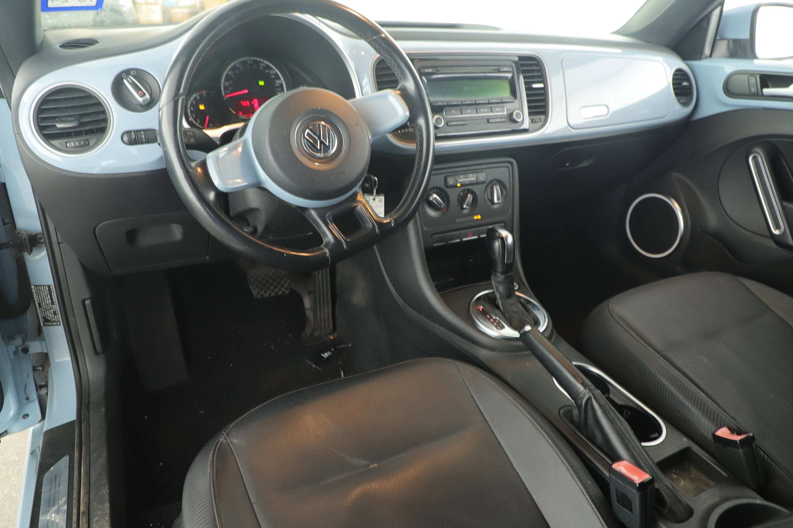 2013 Volkswagen Beetle Convertible 2.5L