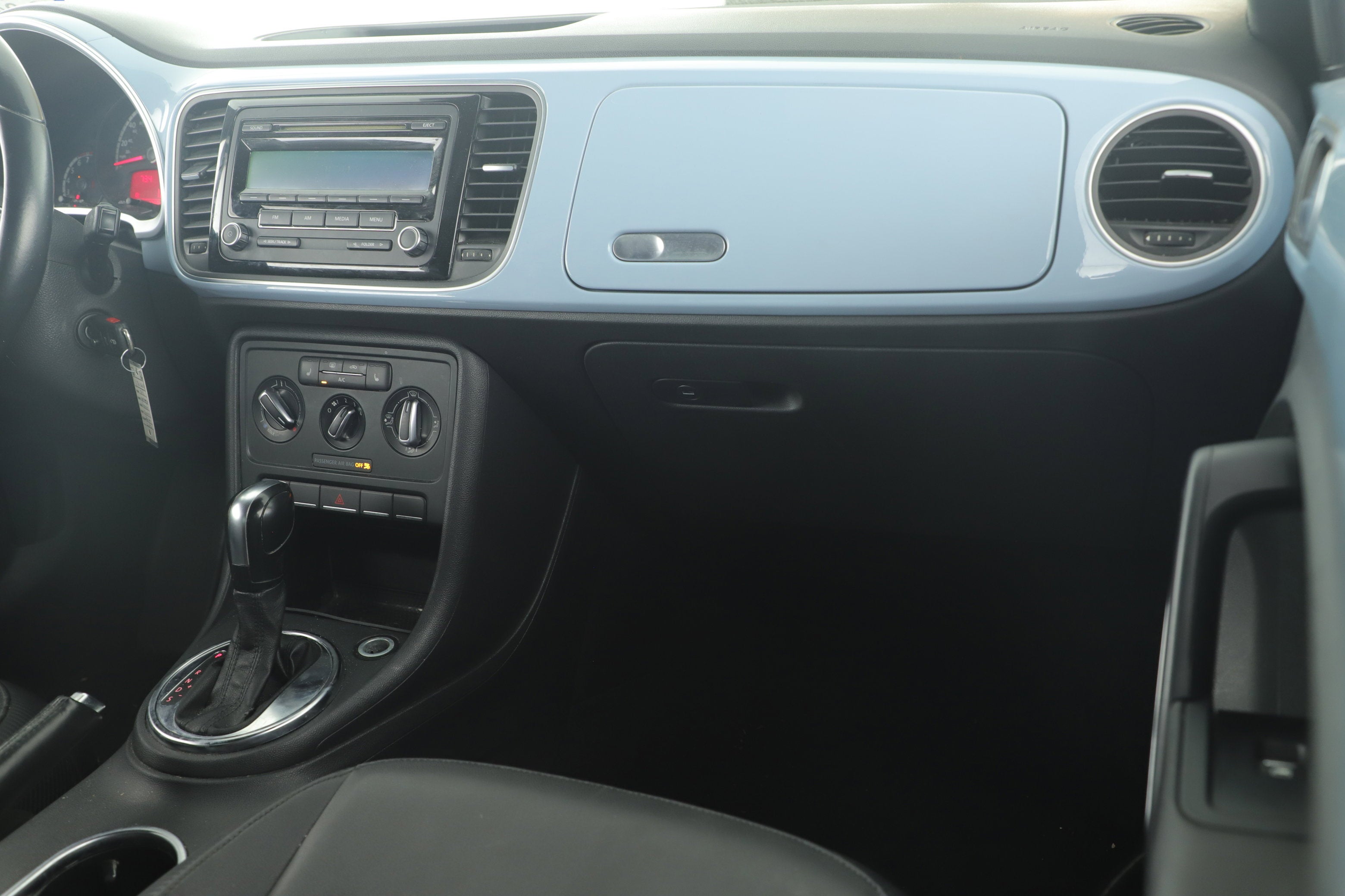 2013 Volkswagen Beetle Convertible 2.5L