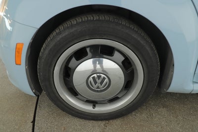 2013 Volkswagen Beetle Convertible 2.5L