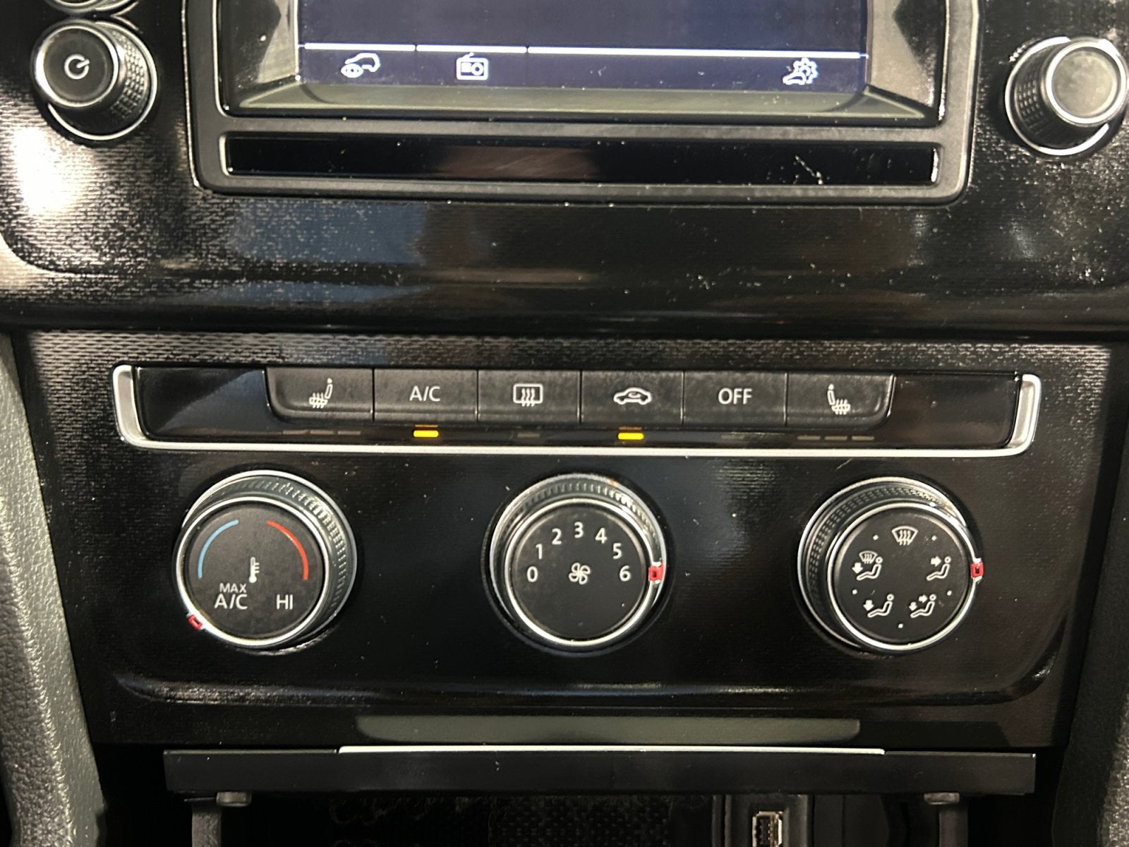 2015 Volkswagen Golf GTI Base