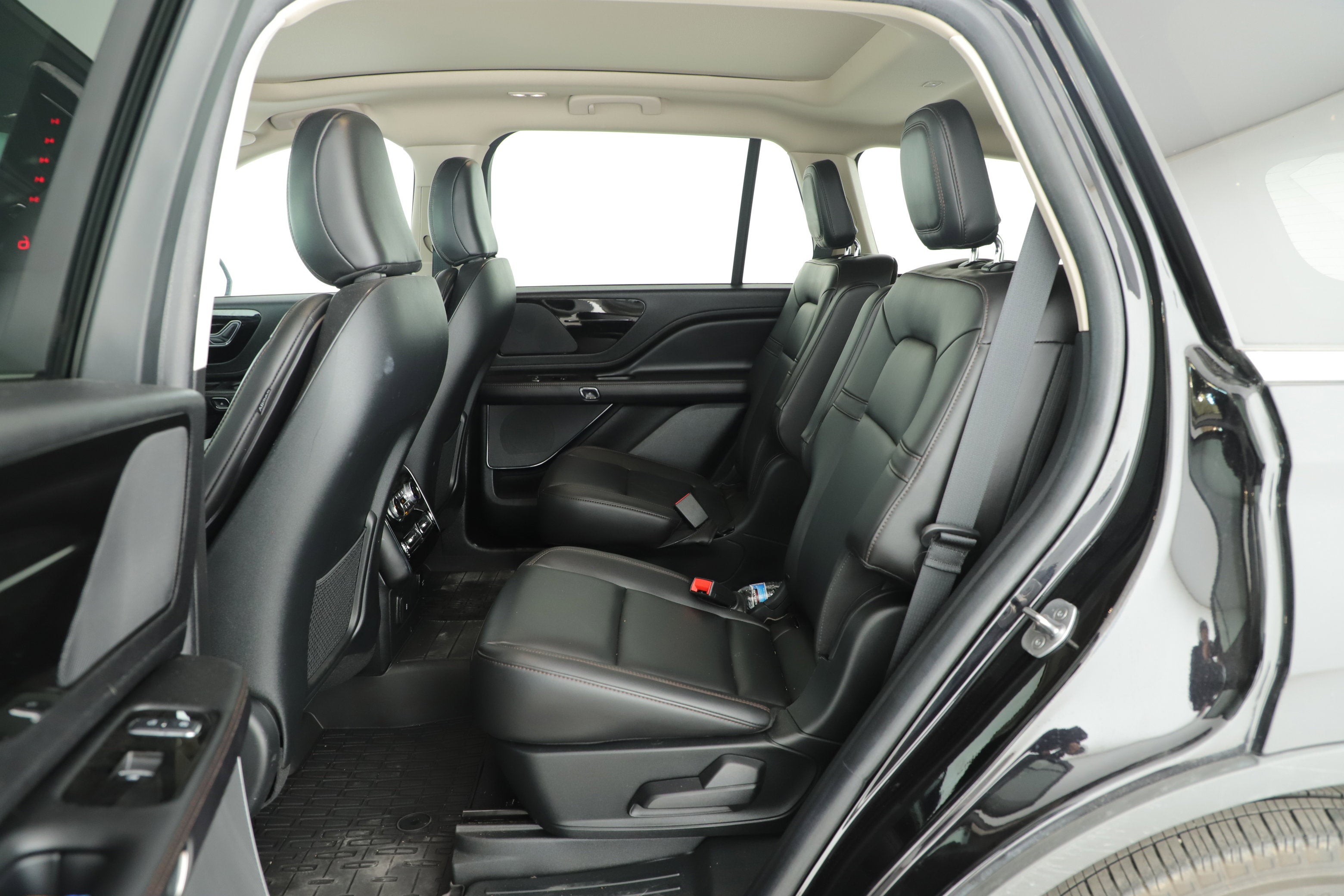 2023 Lincoln Aviator Standard