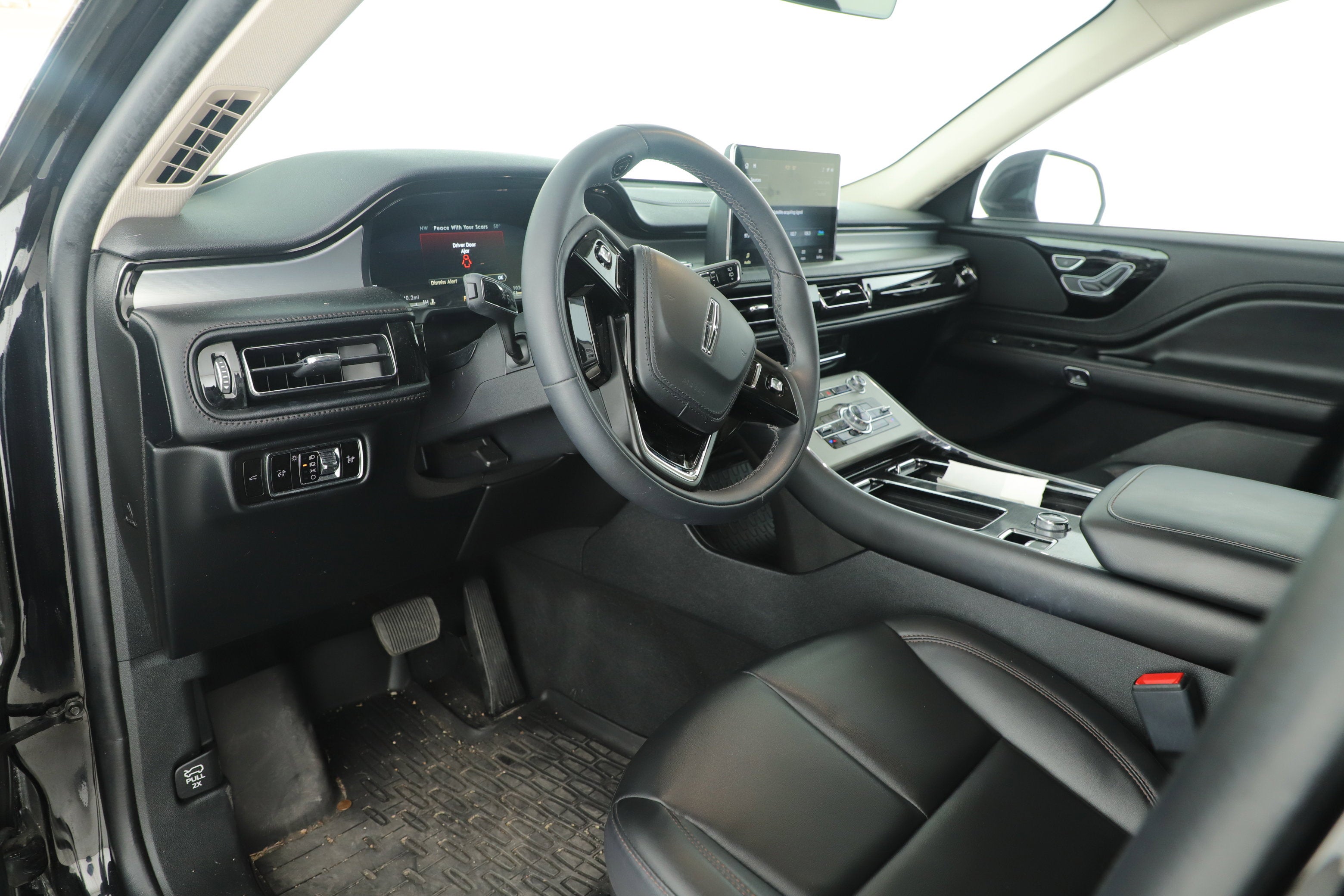 2023 Lincoln Aviator Standard