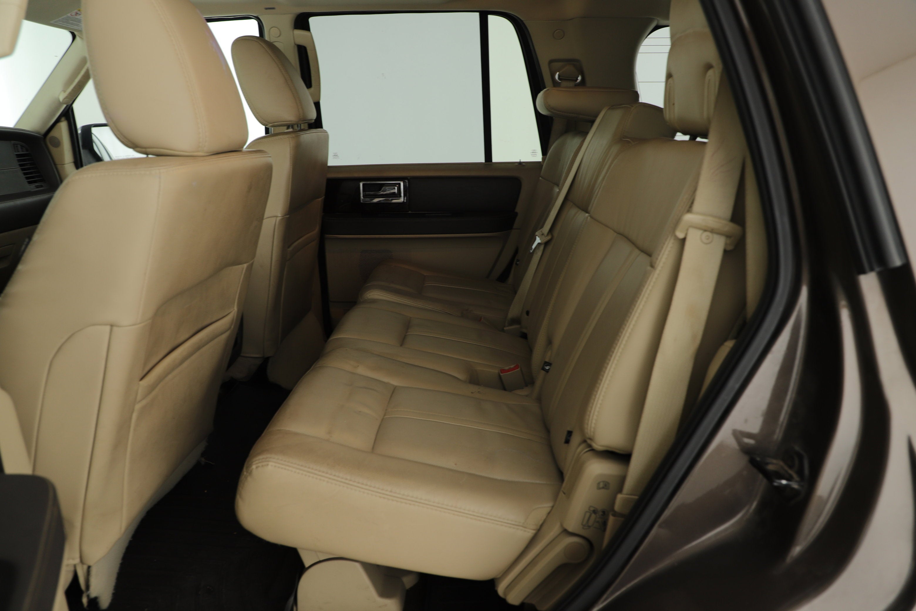 2015 Lincoln Navigator Base