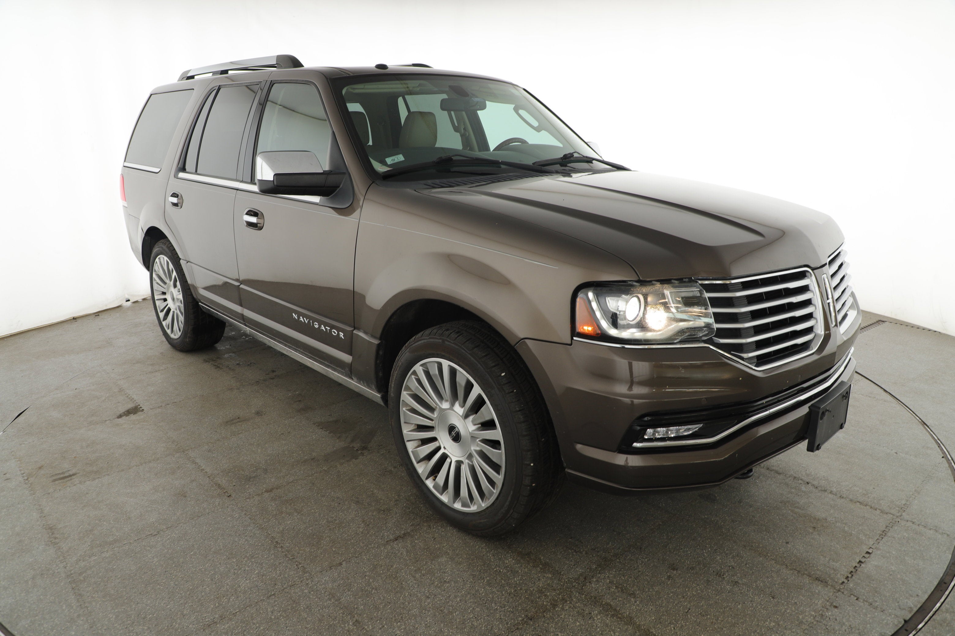 2015 Lincoln Navigator Base