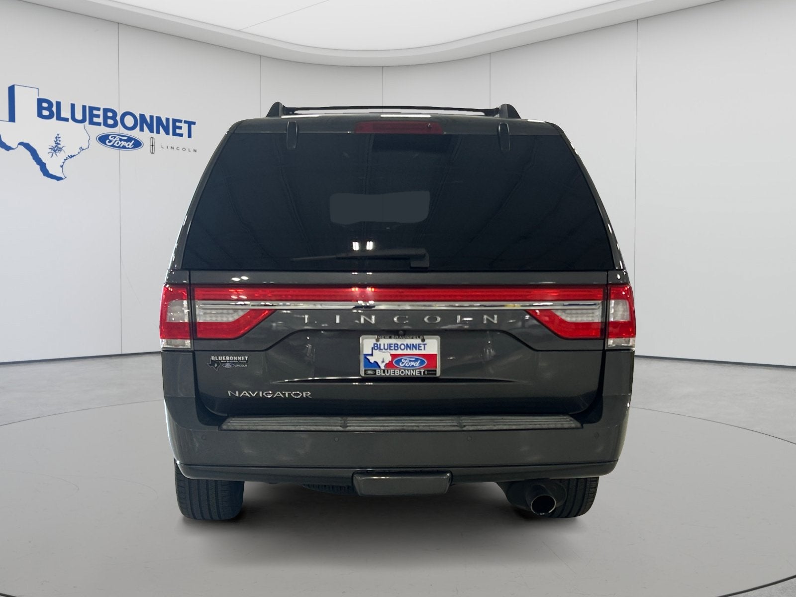 2017 Lincoln Navigator Select