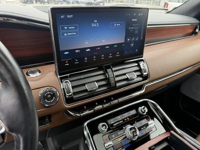 2023 Lincoln Navigator Reserve