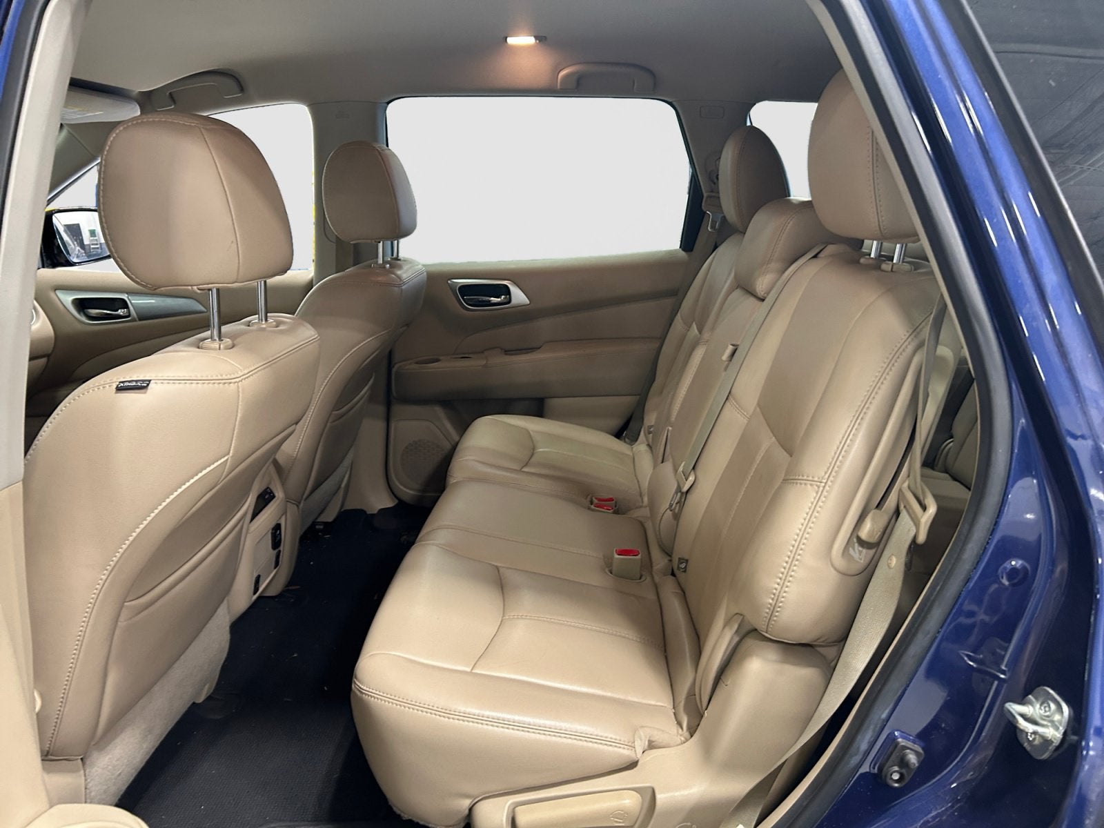 2017 Nissan Pathfinder SL