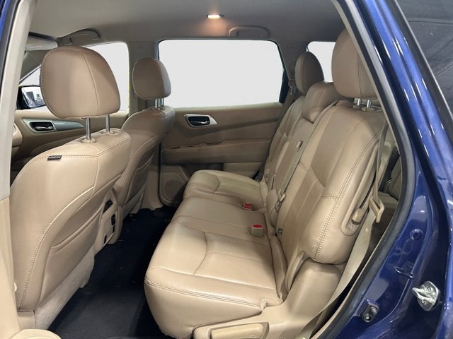 2017 Nissan Pathfinder SL